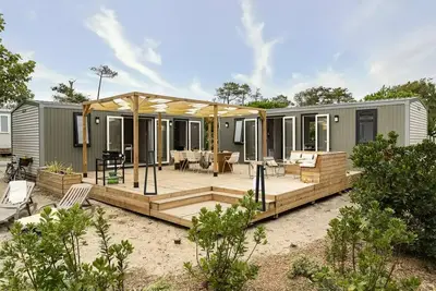Image de Cottage Friends 7 pièces 10 personnes Climatisé