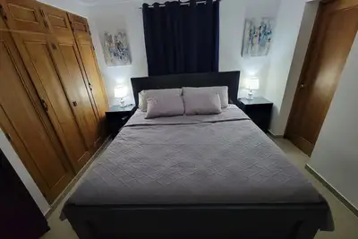 Image de Cómodo apt. en zona céntrica y sector tranquilo.