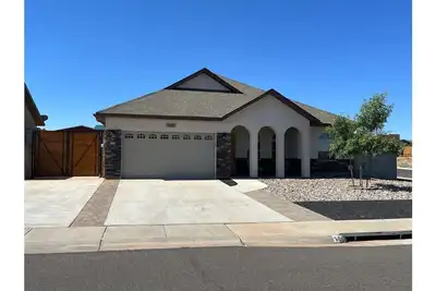 Image de Quiet, Cozy Three Bedroom Two Bath Home, Great Location