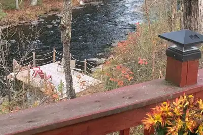 Image de Rustic two bedroom cottage on riverside in Shohola Pa