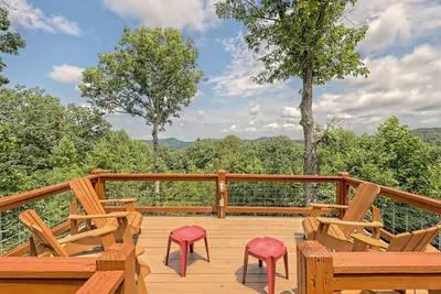 Image de Large Deck, Screened Porch, Hot Tub, Fire Pit
