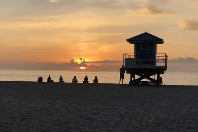 Image de The Madison 11 - Amazing Remodeled 1 Bedroom Beach Apartment