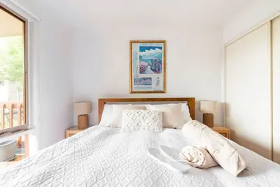 Image de Modern Home 5 mins to hot springs &  beaches