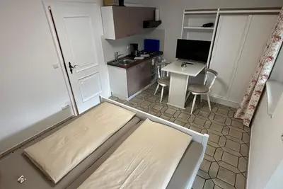 Image de Apartment 5 with living room/bedroom