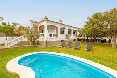 Image de Maison de vacances \"Casa Guadalmar\" avec piscine privée, terrasse et Wi-Fi