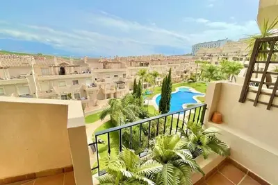 Image de Stylish 2 bed 2 bath property on Duquesa Fairways, 2 terraces, 2 pools