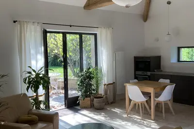 Image de Au cœur de l'Anjou viticole, gîte rénové dans une propriété de 10 hectares
