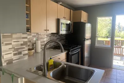 Image de Charming Kitsalano Renovated Classic Home