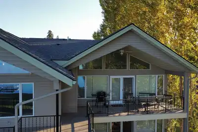 Waterfront Retreat on Flathead Lake