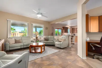 Image de Sun City Grand Remodeled 2 King Beds, W/ Large Private Yard, Patio Misters!