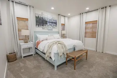 Image de Spacious game house minutes to downtown Sandpoint and Schweitzer Mountain