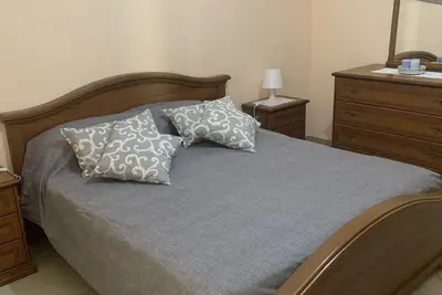 Image de Appartement privé central parking gratuit en rue