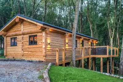 Image de 3 chambres à coucher à Ellesmere