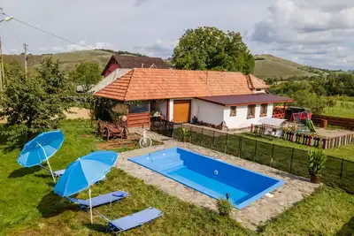 Image de Transylvanian Cottage with Private Swimming Pool