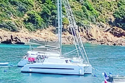 Image de Catamaran bali 4. 5 cabine privative avec sde et wc
