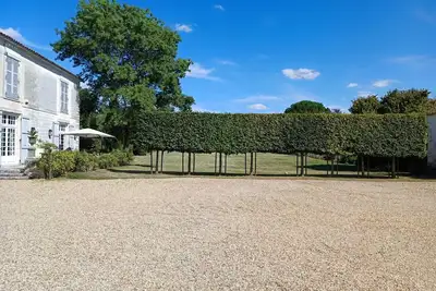 Image de Belle demeure avec piscine sur les rives de la Charente
