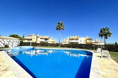 Image de Albufeira Valley 1 With Pool by Homing