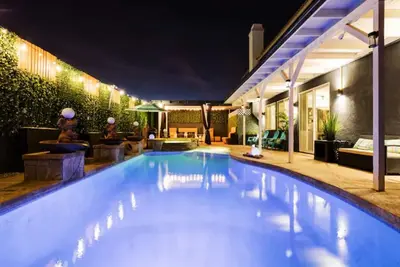 Image de Coachella Desert House 6 bdr Pool Spa  Games