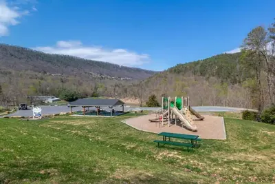 Image de Massanutten resort. Jacuzzi. No clean fee