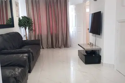 Image de Luxurious 2 bedroom with garden & free parking