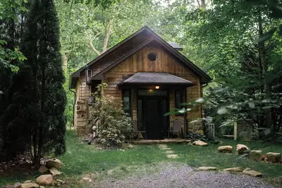 Image de Cozy Cabin on the River: Swim, Hike & Relax on the Banks of the Dry River