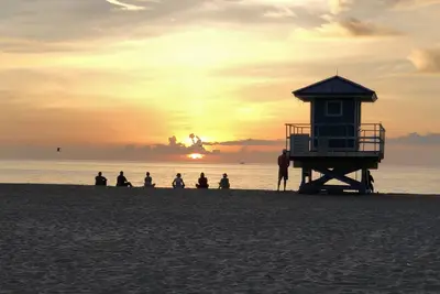 Image de The Madison 7 -  Lovely & Comfy 1 Bedroom Apt - Steps to the Beach