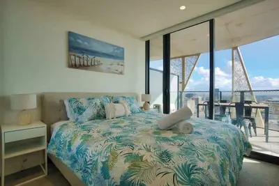 Image de Luxury Cbd Coastal Room with King Bed & Gym