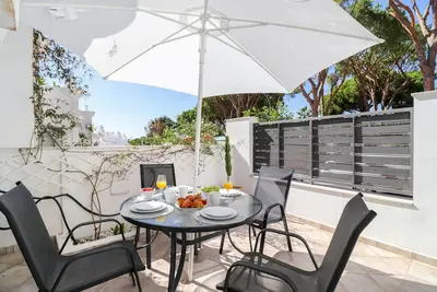 Image de Beautiful sunny townhouse - great resort facilities