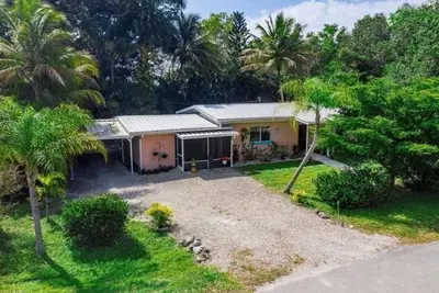 Image de Cozy Island home, pet friendly