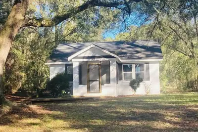 Image de Urban Old Brick House