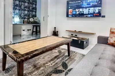 Image de Beautiful New home in Throsby with  5 Bedrooms