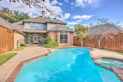Image de Elegant Plano Home w/ Private Outdoor Pool!