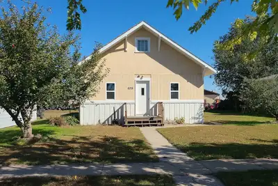 Image de 4 Seasons Inn: \nHunt, Fish, Work, Relax, Visit\n4 bedroom 2 up/2 dn, 2 full bath