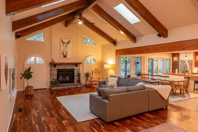 Image de Beautiful Home in Great Location