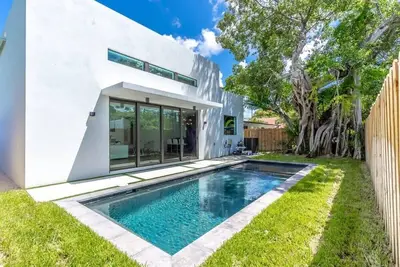 Image de Wynwood House by Rove Travel | Lux Villa with Pool
