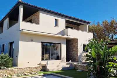 Image de Magnifique villa avec piscine à 10 minutes de la plage. . .