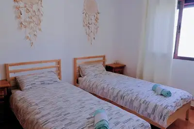Image de Big Villa Puerto Rico streetfront with saltwater jacuzzi pool, Bbq near shops