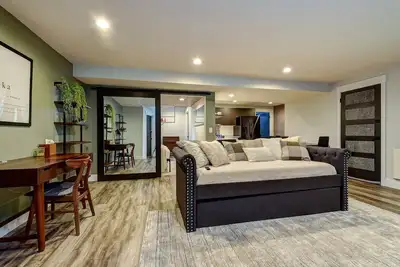 Image de Spacious Luxury Apt w/ New Finishes + Great Views
