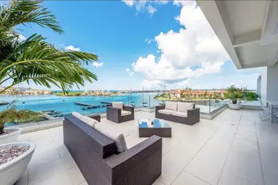 Penthouse avec Vue Mer, Piscine, Jacuzzi