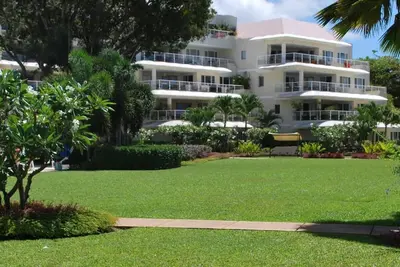Image de Palm Beach 101 Summer Specials 2025 Pay 6 stay 7 | Beach Front - Located in  Wonderful Palm Beach, Christ Church  with House Cleaning Included
