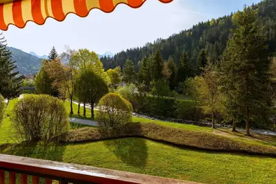 Image de Alpina A : Centre Village et Bord de Rivière
