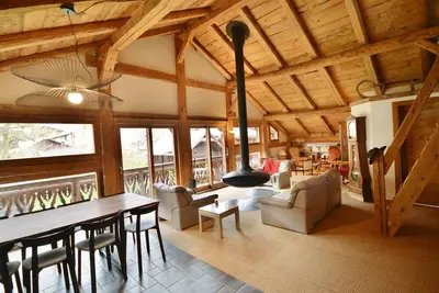 Image de Chalet moderne 10 pers près des pistes avec parking et Wifi