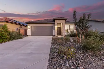 Image de Charming Home in the Goodyear