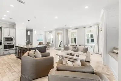 Image de Prominence 36 York Escape - 30a, Golf Cart, 4 Bikes, Beach, Pools, Pet Friendly