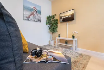 Image de Cheerful Sunny Flat | Historical Center