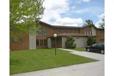 Image de Indoor, outdoor pool, tennis and golf course