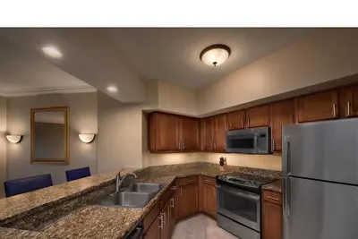 Image de A beautiful two-bedroom villa overlooking a picturesque scenery.