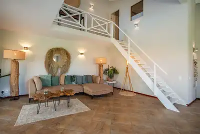 Image de Penthouse Tropicana - Tropical 3-bedroom Gated Penthouse With Pool