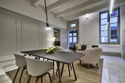 Image de Luxury apartment no. 1 in a restored Palazzo, 2 bedrooms & 2 bathrooms - Central