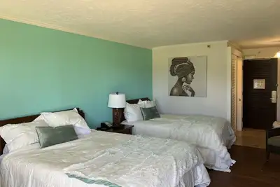 Image de Private Unit - 4 Star Kauai Beach Resort, just steps to the beach